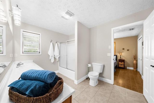 9670 Lee Circle, Gainesville, GA 30506