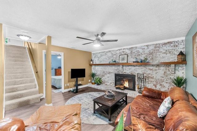 9670 Lee Circle, Gainesville, GA 30506