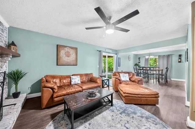9670 Lee Circle, Gainesville, GA 30506