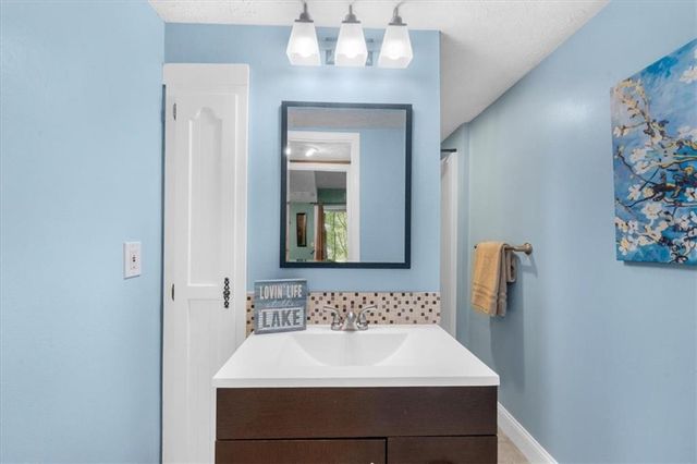 9670 Lee Circle, Gainesville, GA 30506