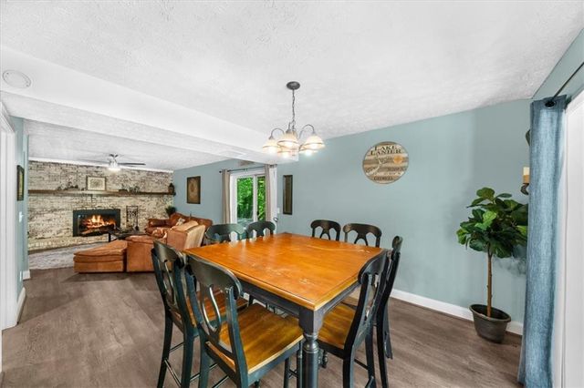 9670 Lee Circle, Gainesville, GA 30506