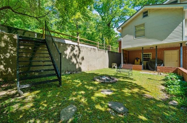 9670 Lee Circle, Gainesville, GA 30506
