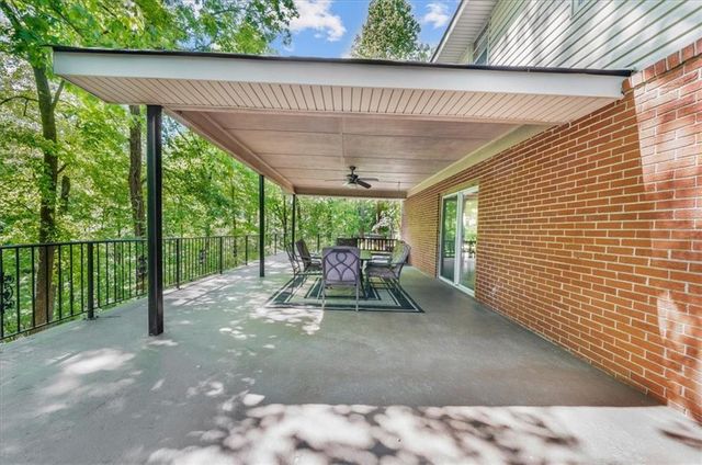 9670 Lee Circle, Gainesville, GA 30506