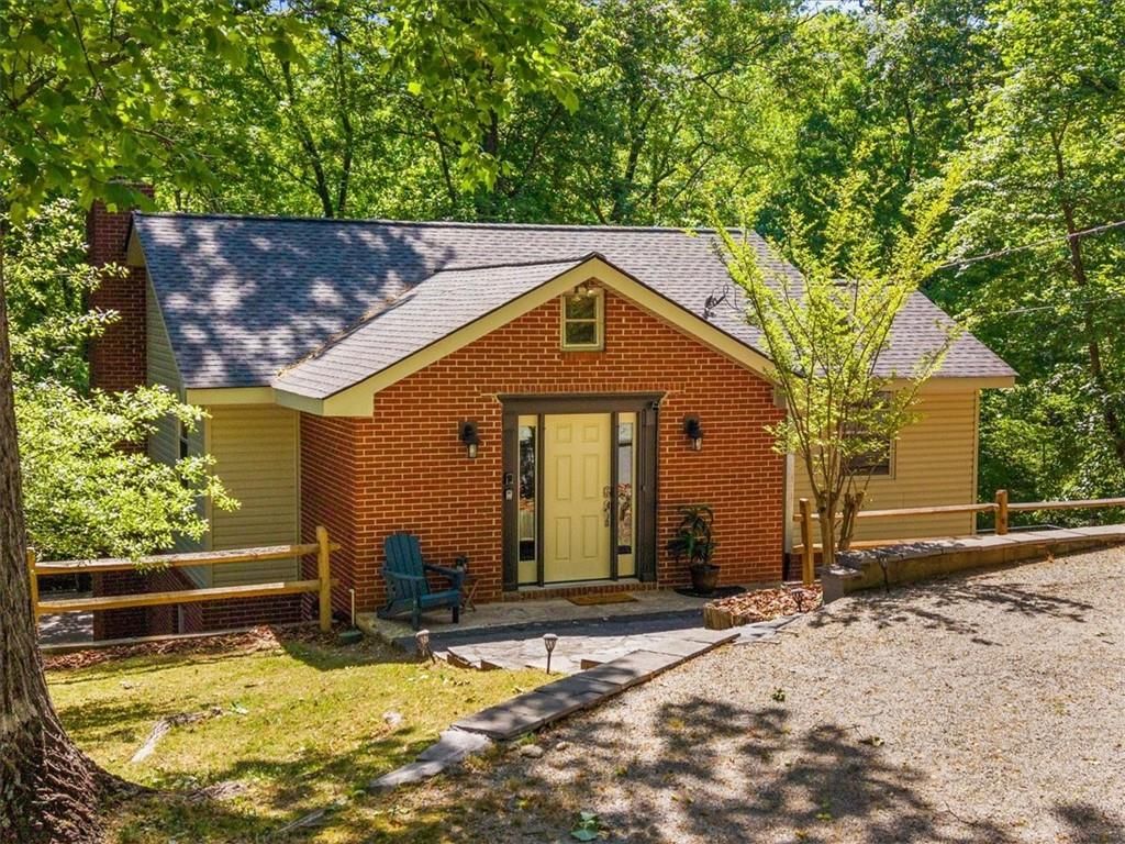 9670 Lee Circle, Gainesville, GA 30506