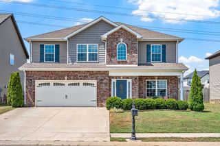 1320 Winterset Dr, Clarksville, TN 37040
