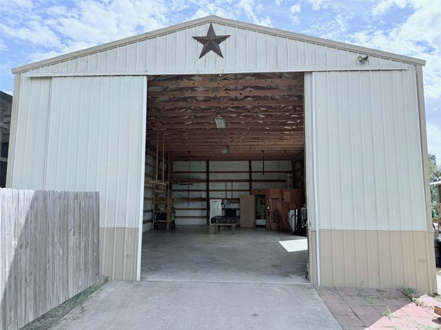 5031 County Road 819, Brazoria, TX 77422