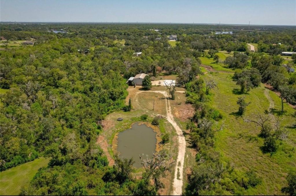 5031 County Road 819, Brazoria, TX 77422