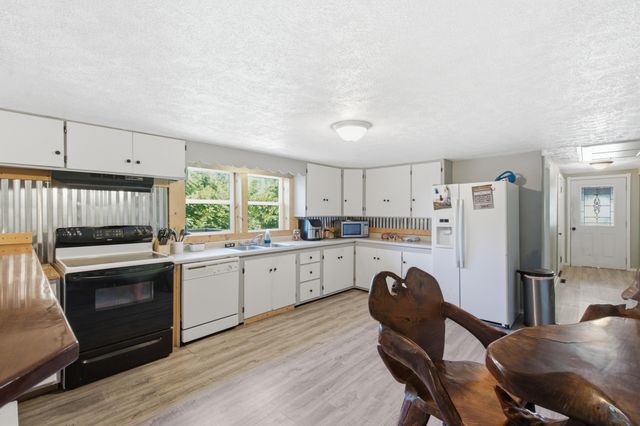 6973 Ackers Point Drive, Hope Twp, MI 49046