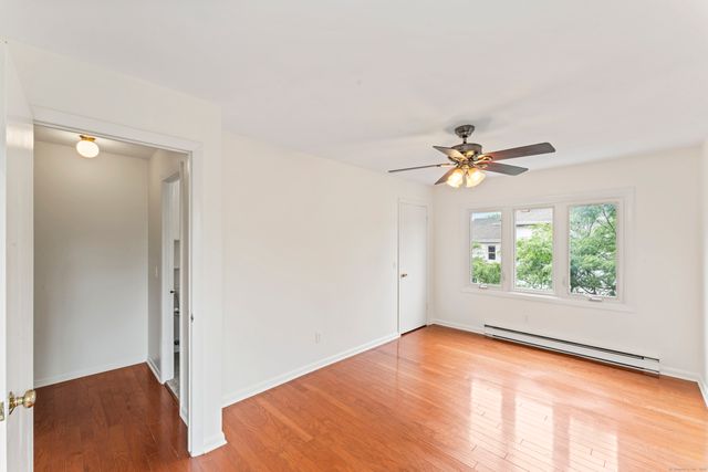 120 Wooster Street APT V, New Haven, CT 06511