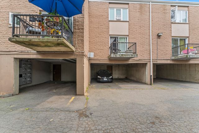 120 Wooster Street APT V, New Haven, CT 06511