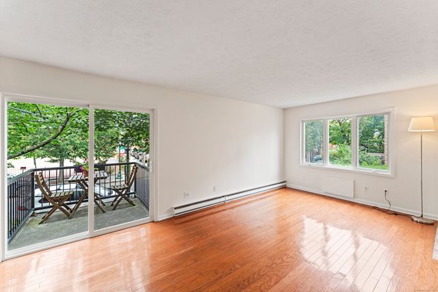 120 Wooster Street APT V, New Haven, CT 06511