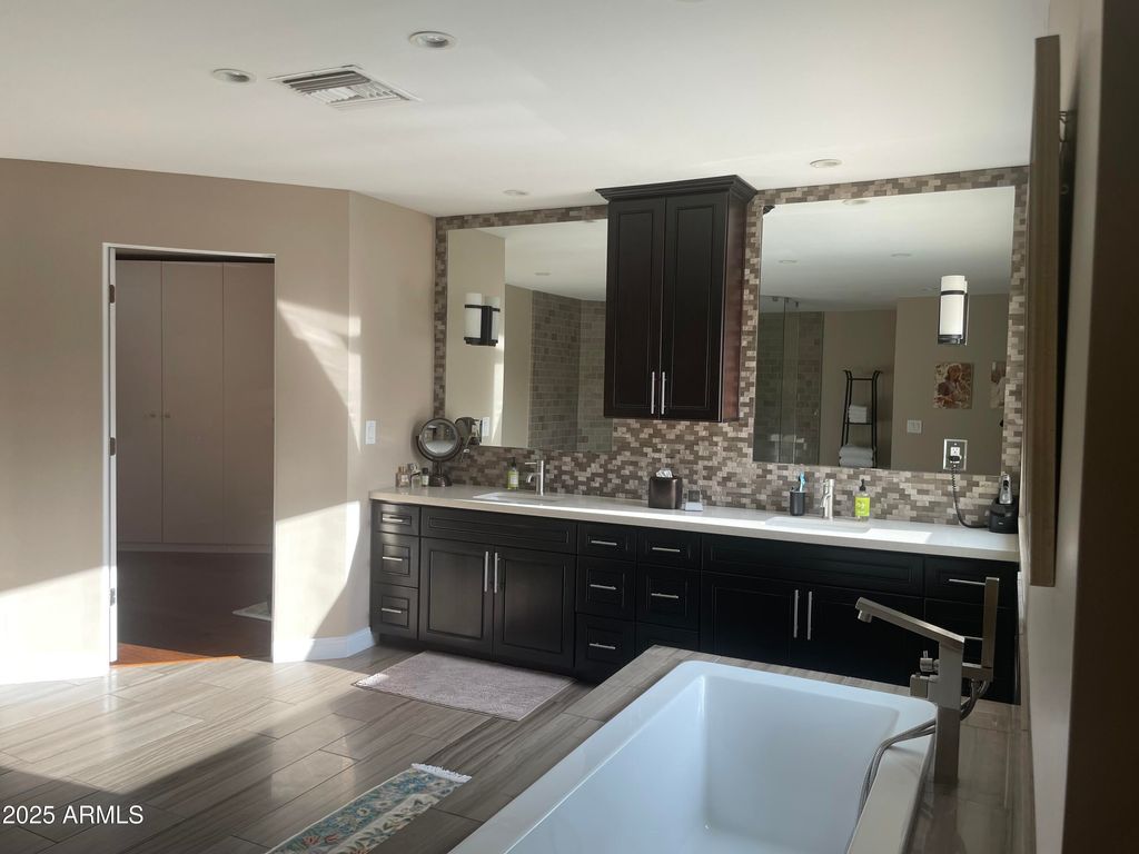 Image 22 of property listing at 3103 E GEORGIA Avenue, Phoenix, AZ 85016