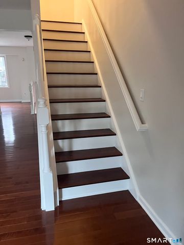 2700 Bedford Street O, Stamford, CT 06905