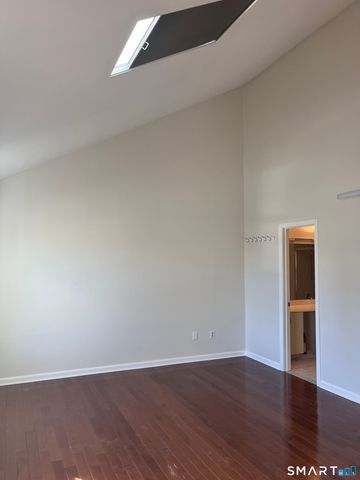 2700 Bedford Street O, Stamford, CT 06905