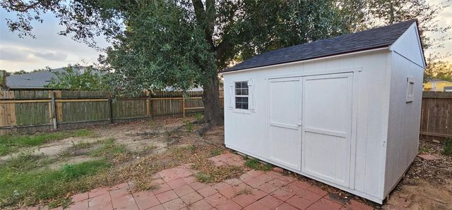 19327 Cypress Bay Drive, Katy, TX 77449