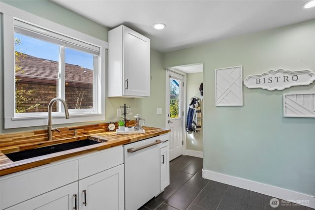 4323 15th Avenue S, Seattle, WA 98108