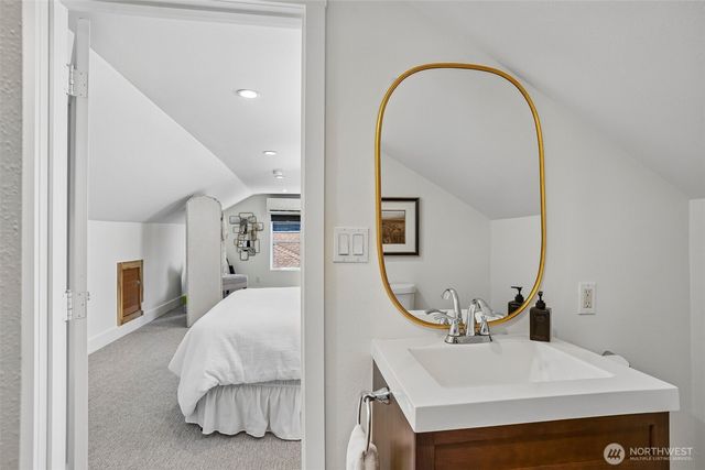 4323 15th Avenue S, Seattle, WA 98108