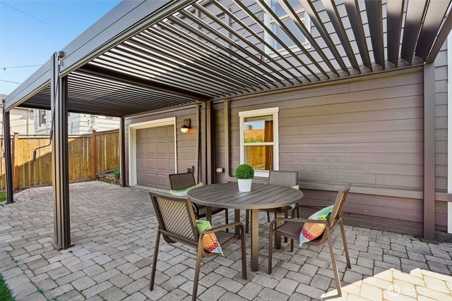 4323 15th Avenue S, Seattle, WA 98108