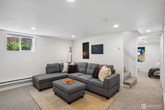 4323 15th Avenue S, Seattle, WA 98108