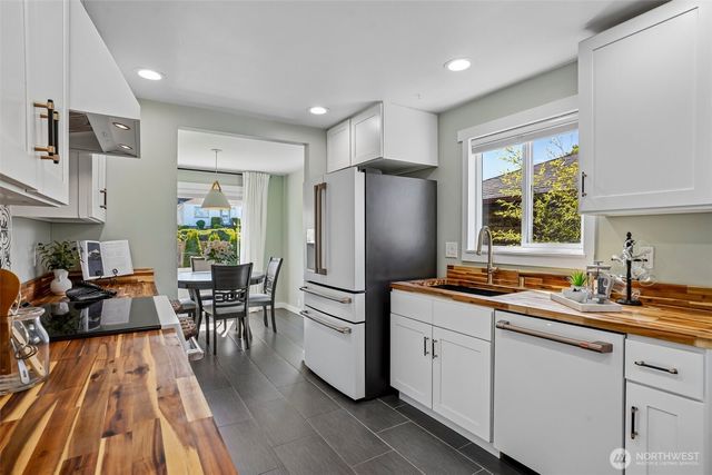 4323 15th Avenue S, Seattle, WA 98108