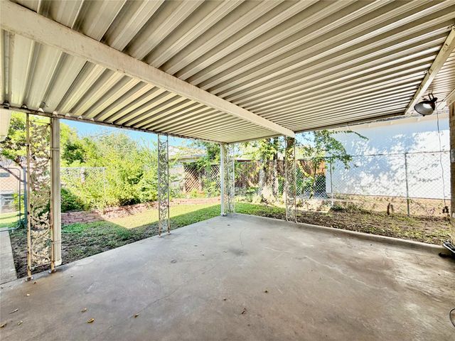 8405 Lullwater Drive, Dallas, TX 75218