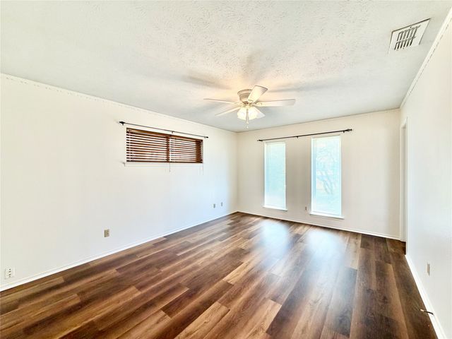 8405 Lullwater Drive, Dallas, TX 75218