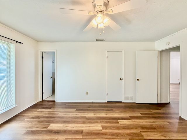 8405 Lullwater Drive, Dallas, TX 75218