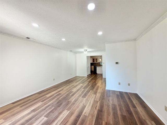 8405 Lullwater Drive, Dallas, TX 75218