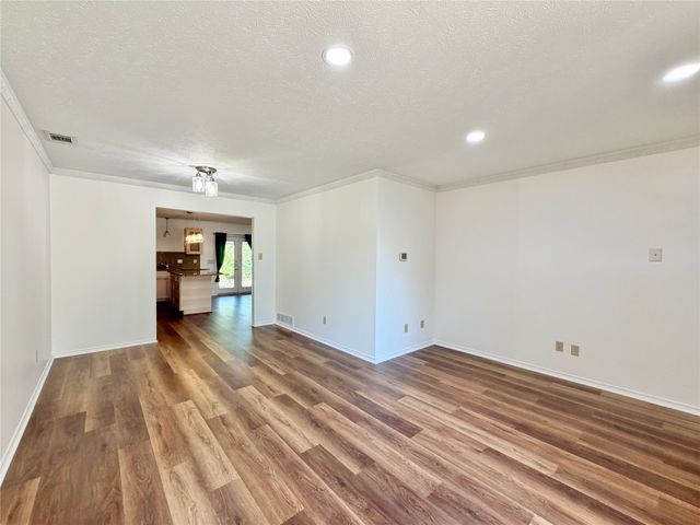 8405 Lullwater Drive, Dallas, TX 75218
