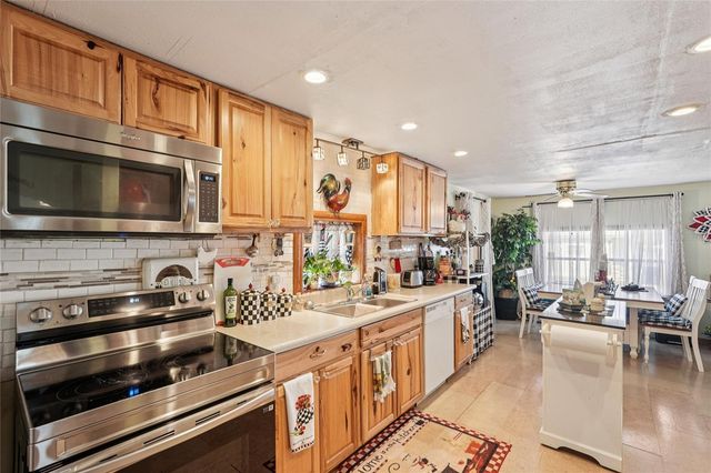 5316 53RD AVENUE E H2, Bradenton, FL 34203