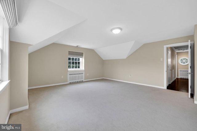 558 BROWNSVILLE RD, Sinking Spring, PA 19608