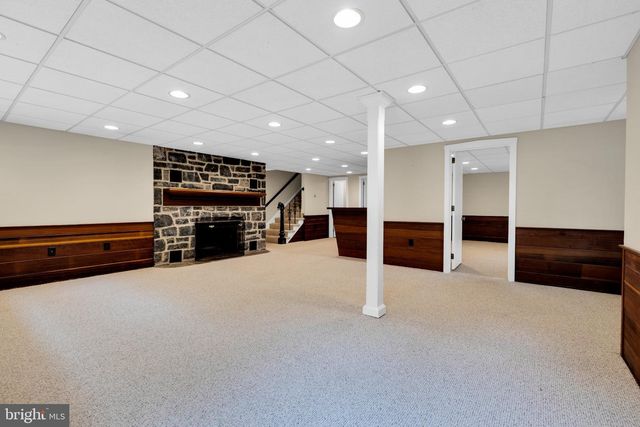558 BROWNSVILLE RD, Sinking Spring, PA 19608