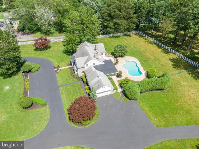 558 BROWNSVILLE RD, Sinking Spring, PA 19608