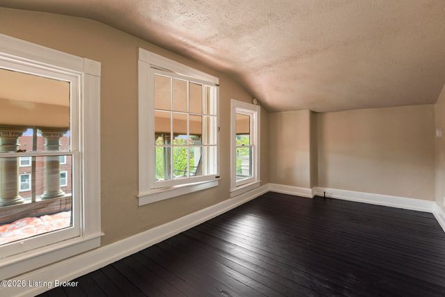 519 W Hill St, Louisville, KY 40208