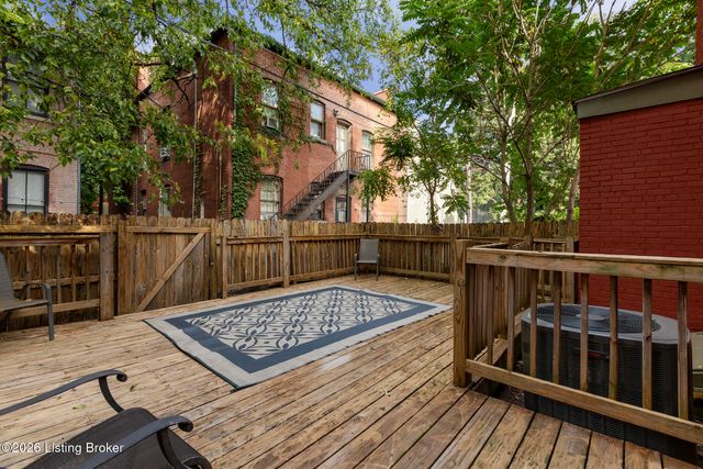 519 W Hill St, Louisville, KY 40208