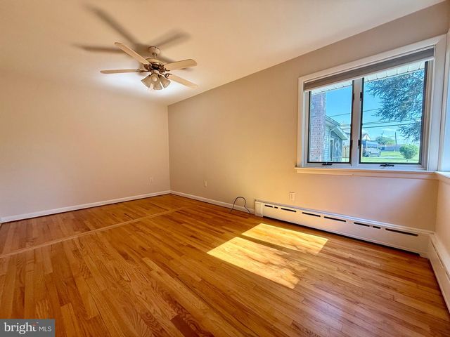 623 W MAIN ST, Hummelstown, PA 17036