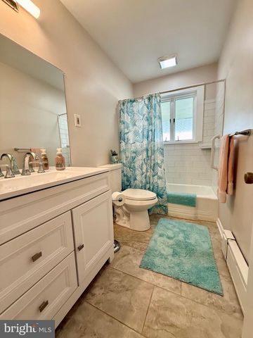 623 W MAIN ST, Hummelstown, PA 17036