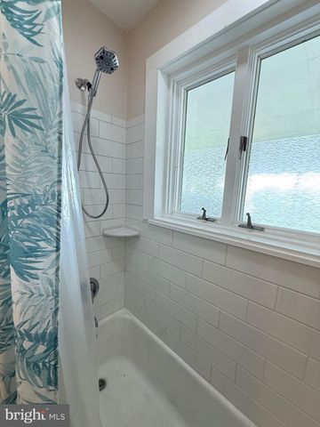 623 W MAIN ST, Hummelstown, PA 17036