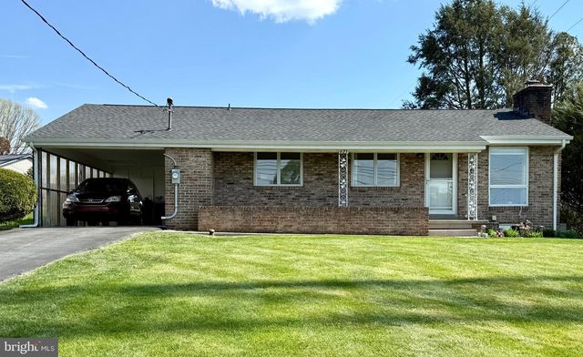 623 W MAIN ST, Hummelstown, PA 17036