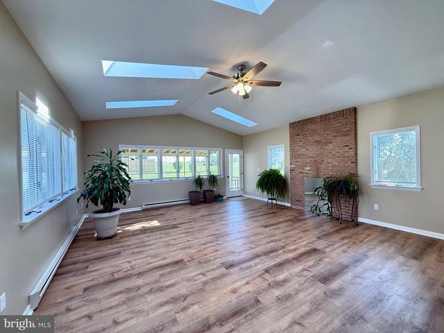 623 W MAIN ST, Hummelstown, PA 17036