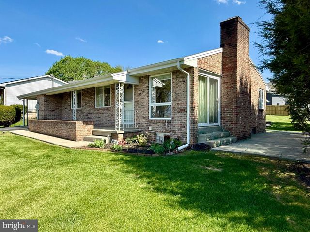 623 W MAIN ST, Hummelstown, PA 17036