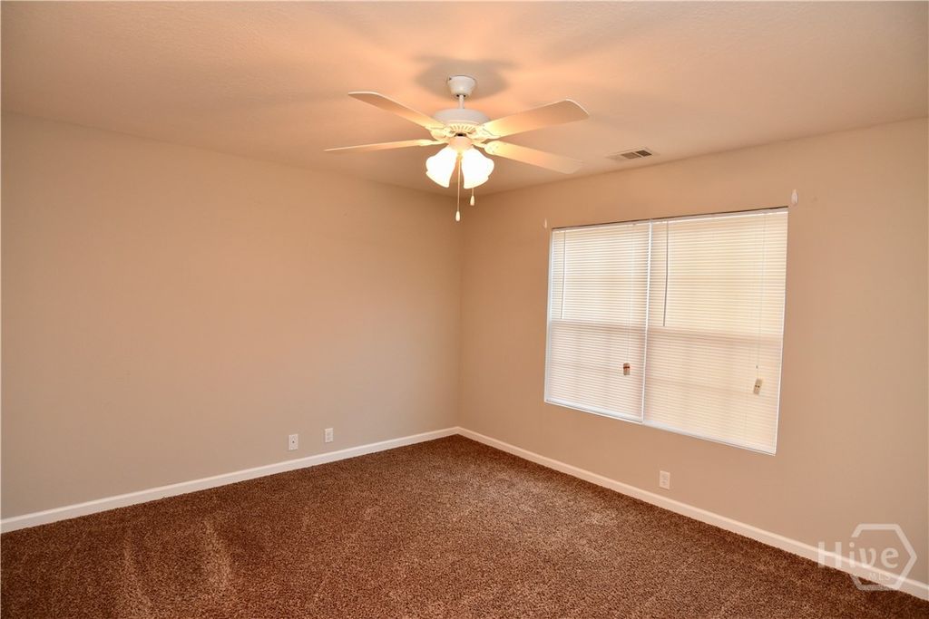 Image 12 of property listing at 45 Walker Court, Richmond Hill, GA 31324