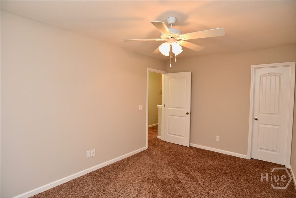 Image 9 of property listing at 45 Walker Court, Richmond Hill, GA 31324