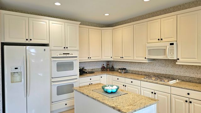 20125 Preston Lane, Lynwood, IL 60411