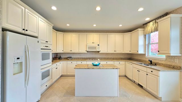 20125 Preston Lane, Lynwood, IL 60411