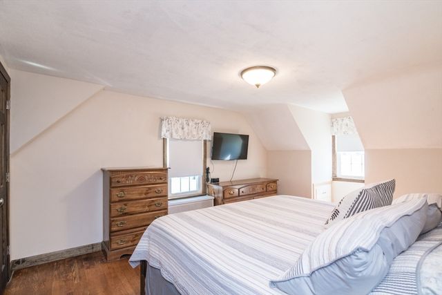 77 Lindbergh Blvd, Westfield, MA 01085