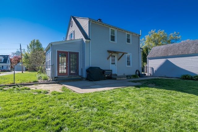 77 Lindbergh Blvd, Westfield, MA 01085