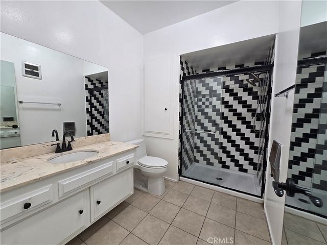 3500 W Manchester 337, Inglewood, CA 90305