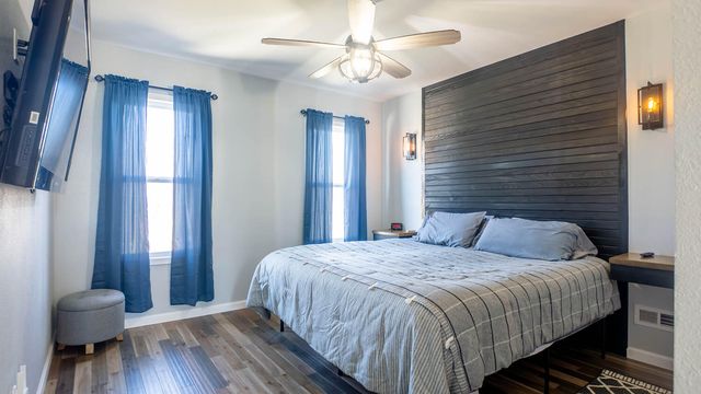 402 E 6th Street, Willow Springs, MO 65793