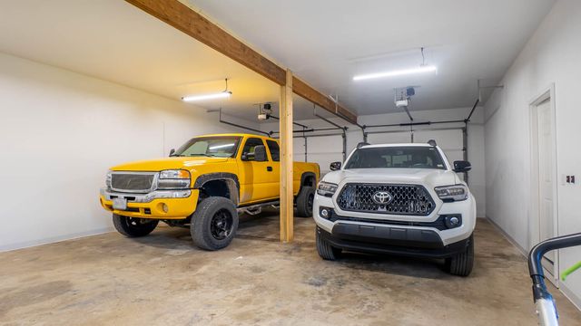 402 E 6th Street, Willow Springs, MO 65793